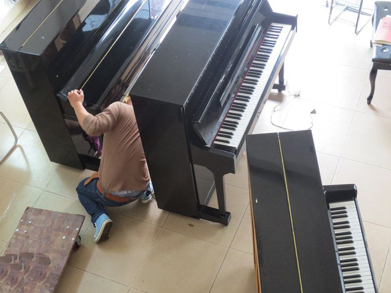 二连浩特市搬钢琴